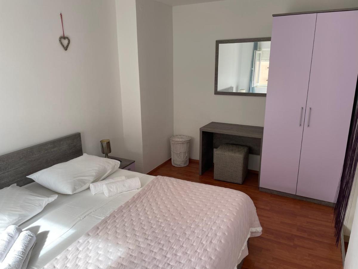 Apartments Dumina Murter Extérieur photo